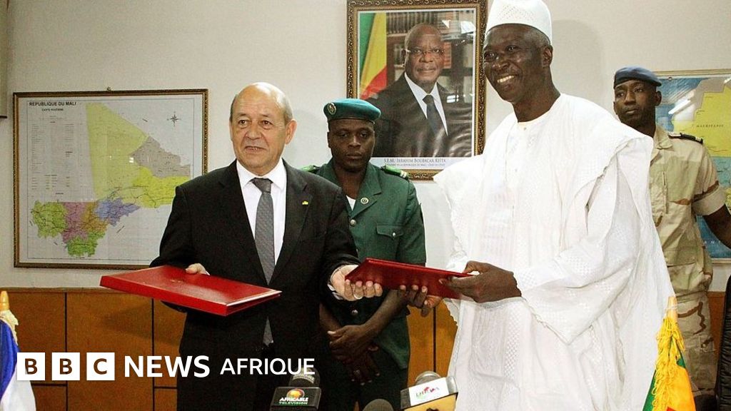 Bah N'Daw alias "le grand" qui est le président de la transition du