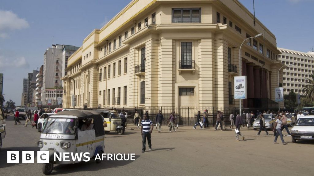 Arrestation de cinq personnes soupçonnées d'être des terroristes