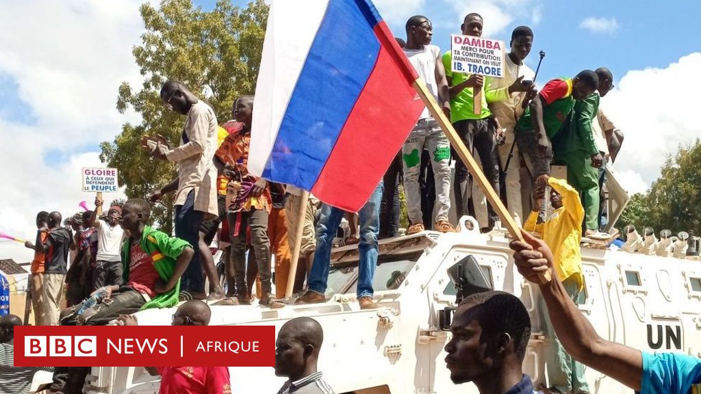 La campagne pro-Kremlin qui incite l'Afrique à aimer Poutine et à détester la France - BBC News Afrique