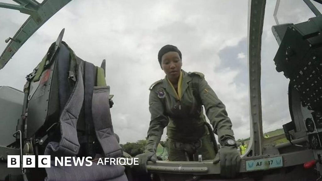 Combien De Femme Pilote De Chasse Thokozile Muwamba est la première femme pilote de chasse zambienne
