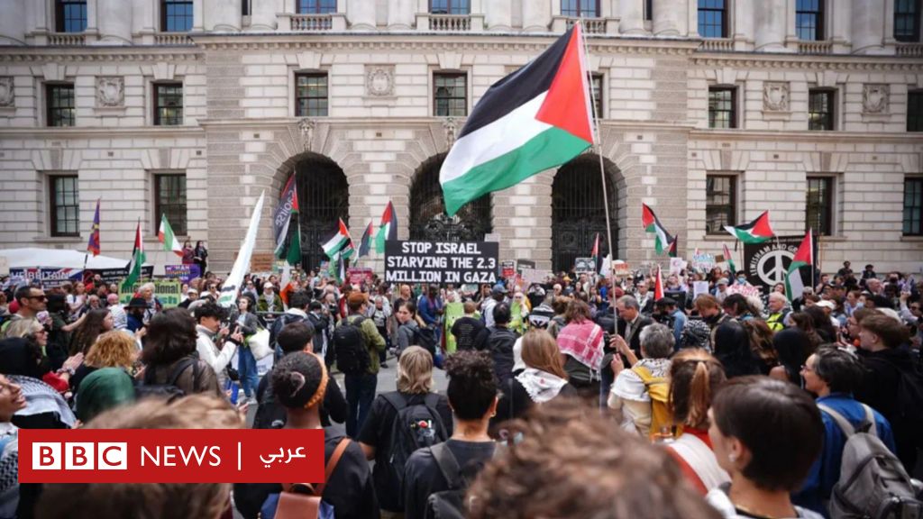 موظفو وزارة الخارجية البريطانية يُواجهون خيار الاستقالة إذا عارضوا الموقف الرسمي تجاه غزة
