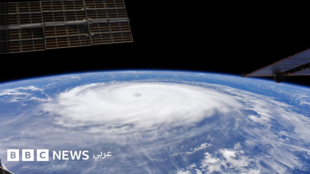 خبراء الأرصاد يتوقعون موسم أعاصير نشطا للغاية - BBC New