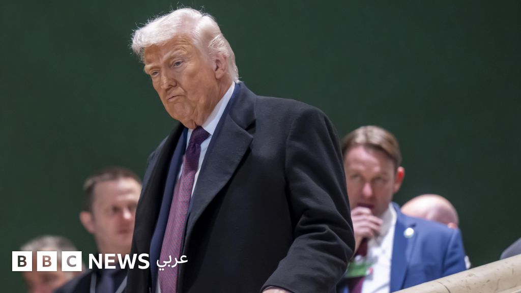 قال ترامب في منشور على منصته "تروث سوشال"، موجهاً حديثه إلى رئيس الوزراء الكندي مارك كارني: "يرجى اعتبار هذه الرسالة إشعاراً بأن مجلس السلام يسحب دعوته لكم بشأن انضمام كندا" 