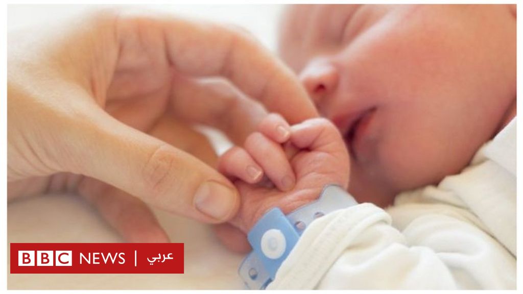 فيروس كورونا هل تنقل الأم المصابة العدوى إلى طفلها حديث الولادة Bbc News عربي