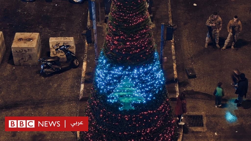 لماذا أثارت شجرة كريسماس جدلاً في طرابلس اللبنانية؟ - BBC News Arabic