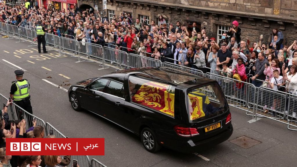 Queen Elizabeth II’s coffin arrives in Edinburgh in a significant crowd