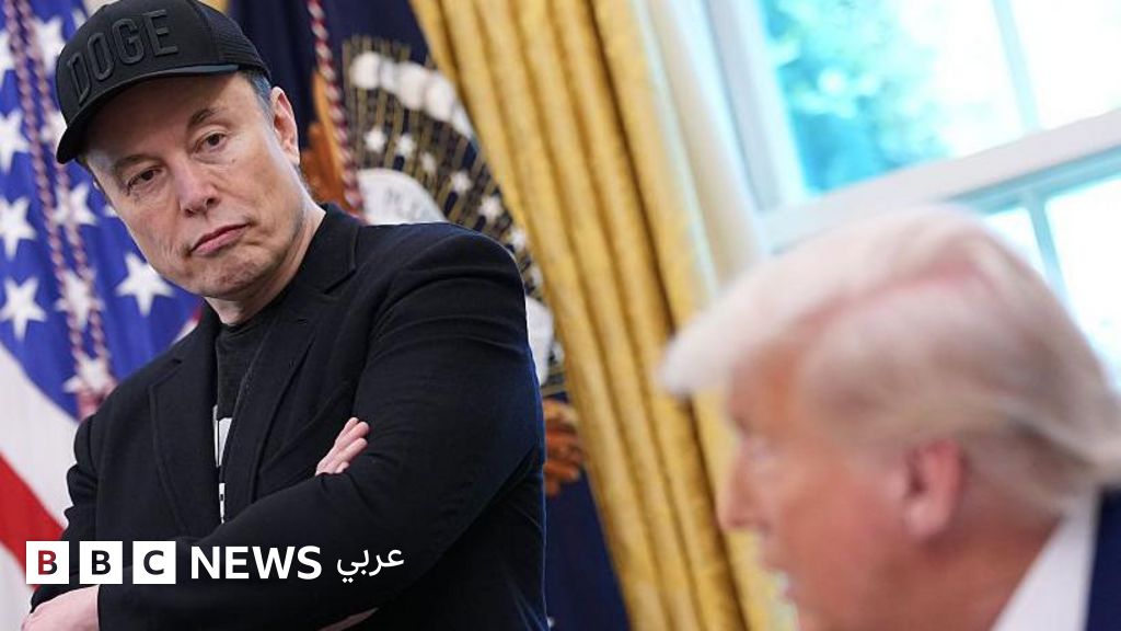 إيلون ماسك: هذا ما يجب القيام به ليصبح أول رئيس ”غير أمريكي” للولايات المتحدة - BBC News عربي