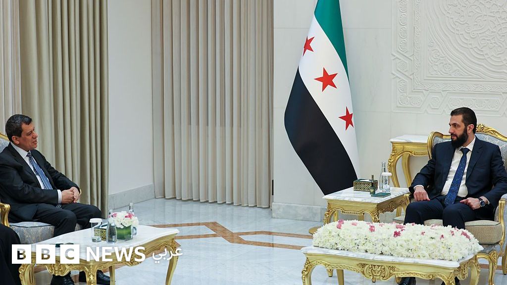 هل تبخّر حلم “الدولة الكردية” بعد اندماج قوات “قسد” بالدولة السورية؟