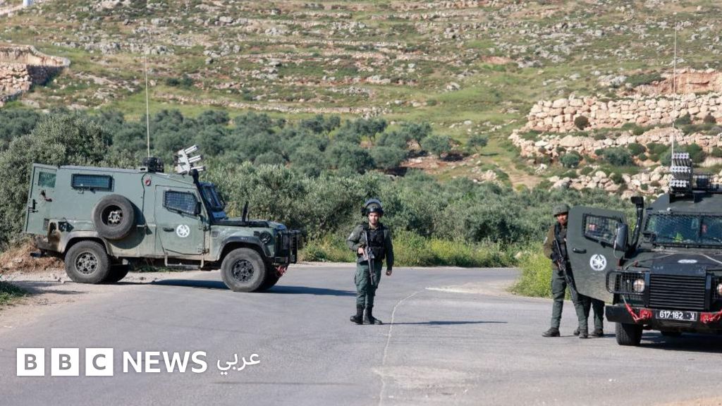 الضفة الغربية: نتنياهو يعلن مقتل المستوطن المفقود ويتوعد بالوصول إلى القتلة وأعوانهم – BBC News عربي الضفة الغربية: نتنياهو يعلن مقتل المستوطن المفقود ويتوعد بالوصول إلى القتلة وأعوانهم – BBC News عربي