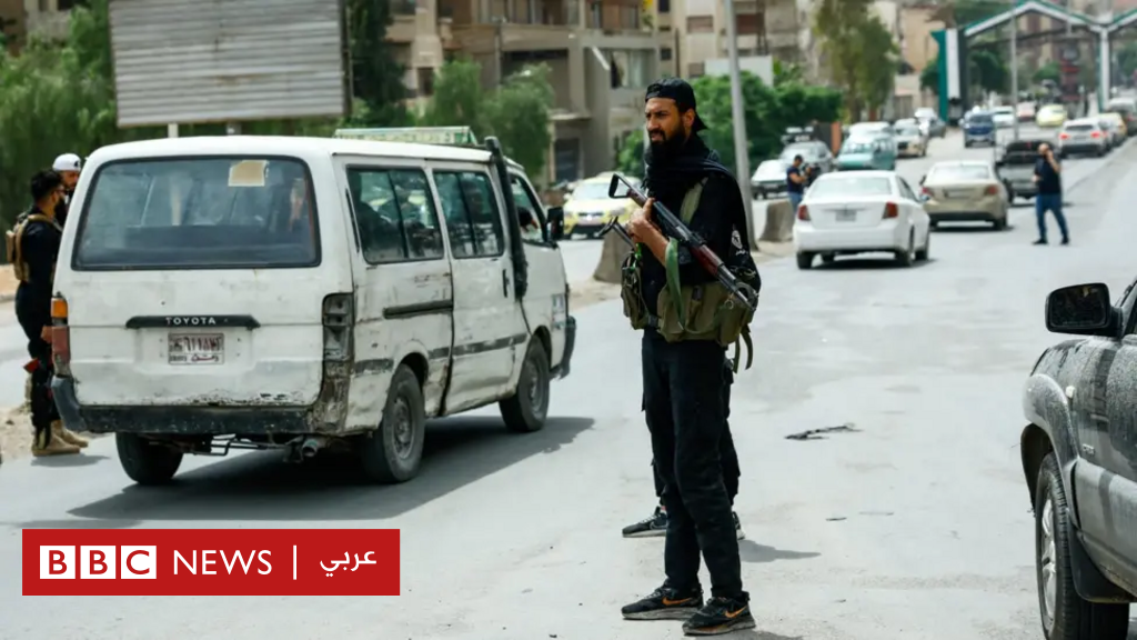وزير الخارجية الأمريكي يحذر من ”حرب أهلية شاملة” وشيكة في سوريا - BBC News عربي