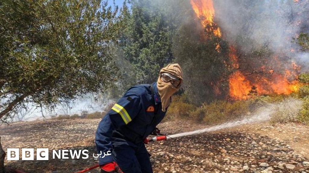 حرائق الغابات في دول البحر المتوسط تقتل أكثر من 40 شخصا – BBC News عربي حرائق الغابات في دول البحر المتوسط تقتل أكثر من 40 شخصا – BBC News عربي