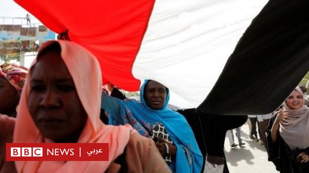 مظاهرات السودان: اتفاق المجلس العسكري والمعارضة السودانية على مرحلة انتقالية لثلاث سنوات - BBC News Arabic