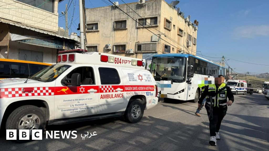 عملية قلقيلية: مقتل ثلاثة إسرائيليين وجرح آخرين في عملي