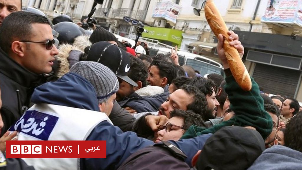 السلطات التونسية تعتقل 150 شخصا آخرين بينهم زعماء في المعارضة