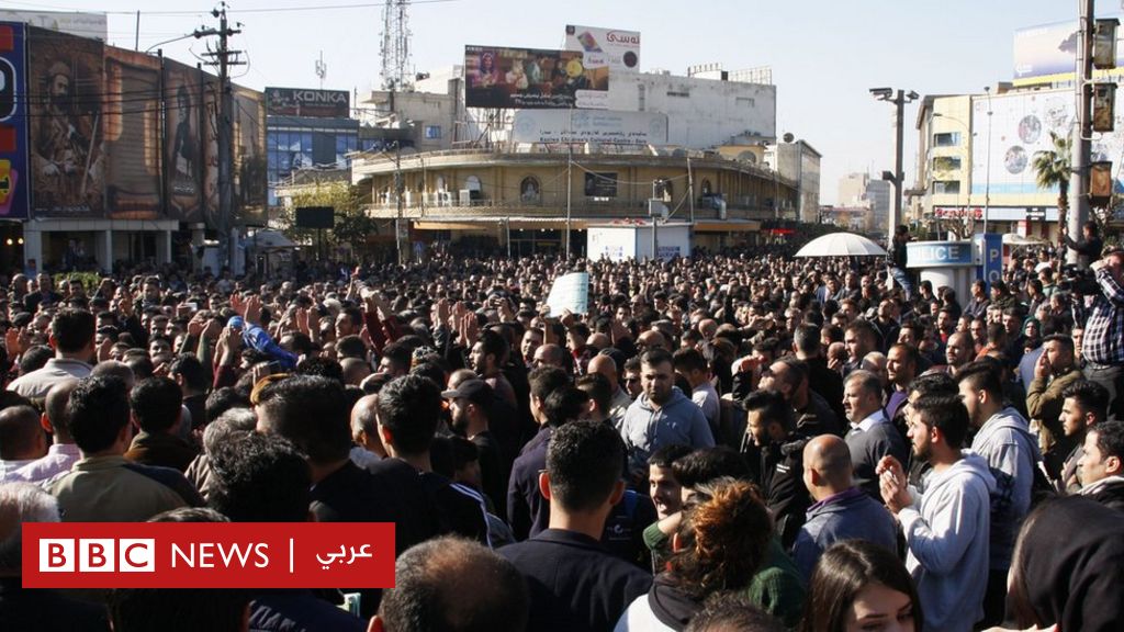 محتجون أكراد يحرقون مكاتب الأحزاب السياسية في السليمانية