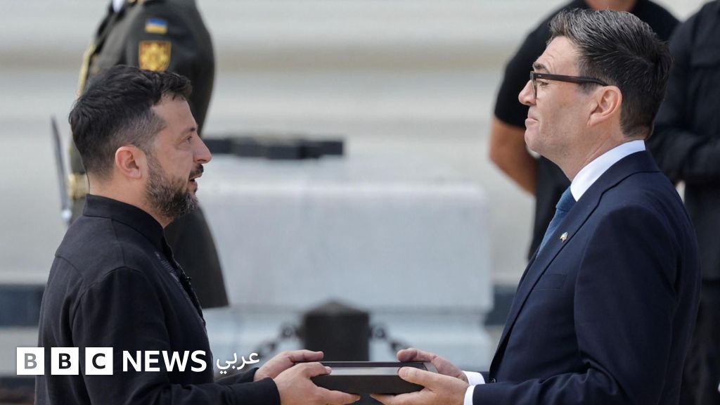 بيرنهام يسلم مخططات صواريخ بعيدة المدى لأوكرانيا خلال زيارته لكييف