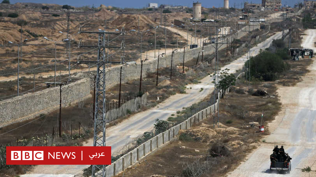مصر تشيد جدارا خرسانيا على الحدود مع قطاع غزة - BBC News Arabic