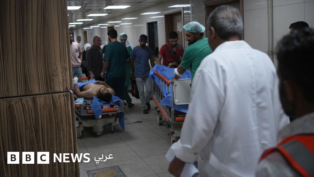 السويداء: الحكومة السورية تسحب قواتها ”بالكامل” من المحافظة، وحصيلة الاشتباكات تتجاوز 500 قتيل - BBC News عربي