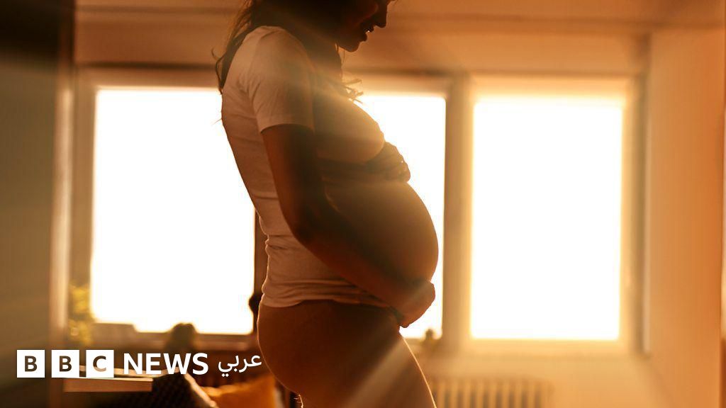 لماذا تُعد ولادة النساء على ظهورهن أكثر شيوعاً رغم خطورتها؟