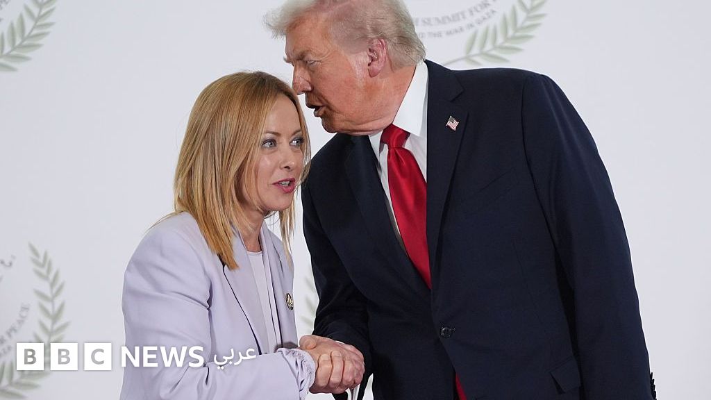 قمة السلام في شرم الشيخ: "مواقف وطرائف" رصدها ناشطون على مواقع التواصل الاجتماعي
