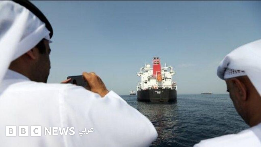 "مستقبل التجارة العالمية لن يعتمد على مضيق هرمز بعد الآن" – مقال في فايننشال تايمز