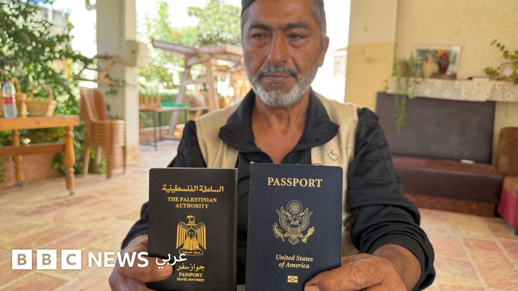 الولايات المتحدة تعلّق معظم التأشيرات لحاملي جوازات السفر الفلسطينية - BBC News عربي