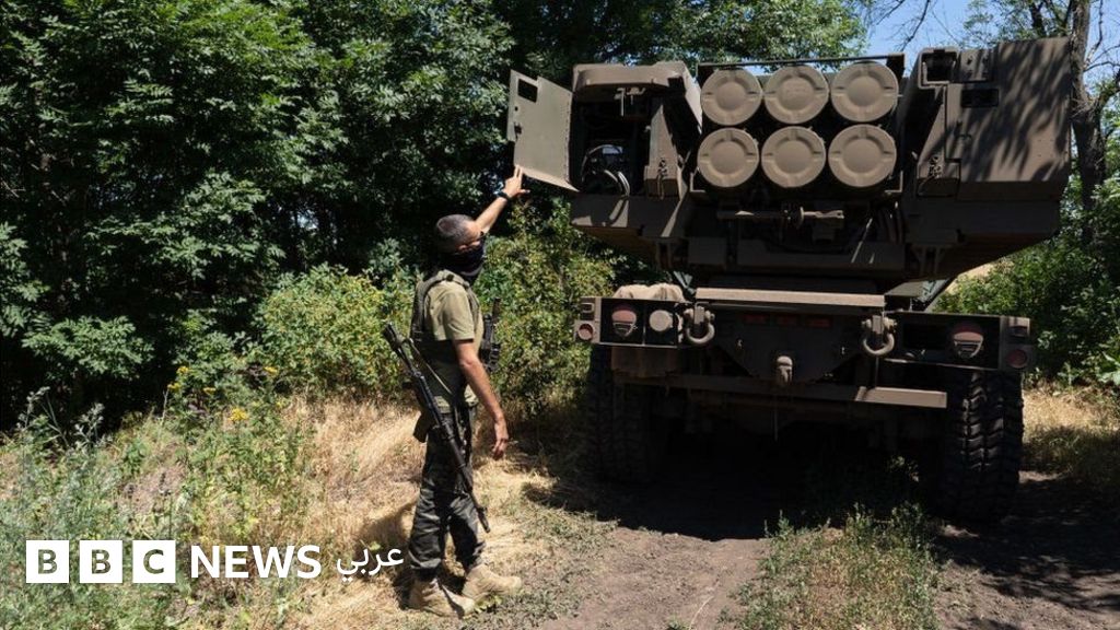 روسيا وأوكرانيا: فلوديمير زيلينسكي يقول إن قوات بلاده تتجه نحو خيرسون المحتلة