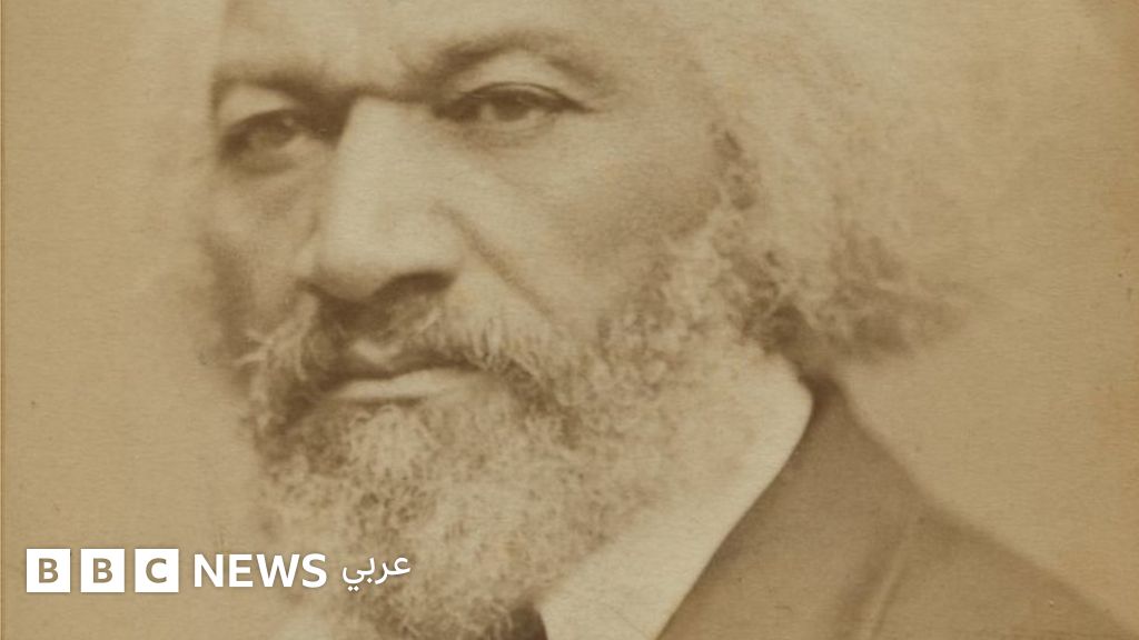 تخريب تمثال للناشط الأمريكي الأسود فريدريك دوغلاس
