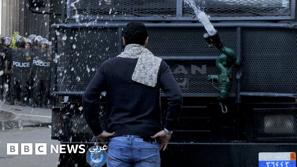 بعد عشر سنوات على مظاهرات الربيع العربي: "رجل المدرعة" يقول "ملعون اللي ينزلها ثاني"