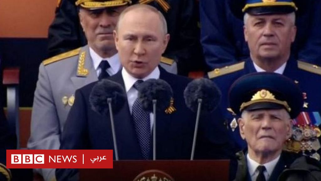 روسيا وأوكرانيا: شبه جزيرة القرم "قد تكون نقطة بوتين الحاسمة في لعبة الدجاجة النووية"-فايننشال تايمز