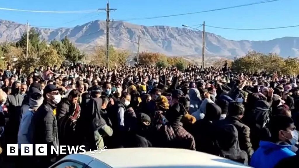 أجهزة الأمن الإيرانية تشدد القمع في المناطق الكردية – BBC News عربي أجهزة الأمن الإيرانية تشدد القمع في المناطق الكردية – BBC News عربي