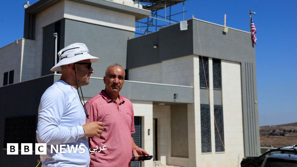 قُصرة: لؤي أبو ريدة يطالب بتدخل “أكثر فاعلية” إثر عودته لمنزله المحاصر