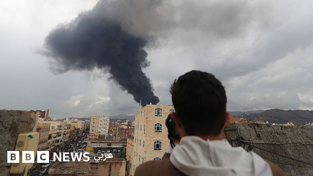 الجيش الإسرائيلي يستهدف مناطق في العاصمة صنعاء من بينها محيط القصر الرئاسي