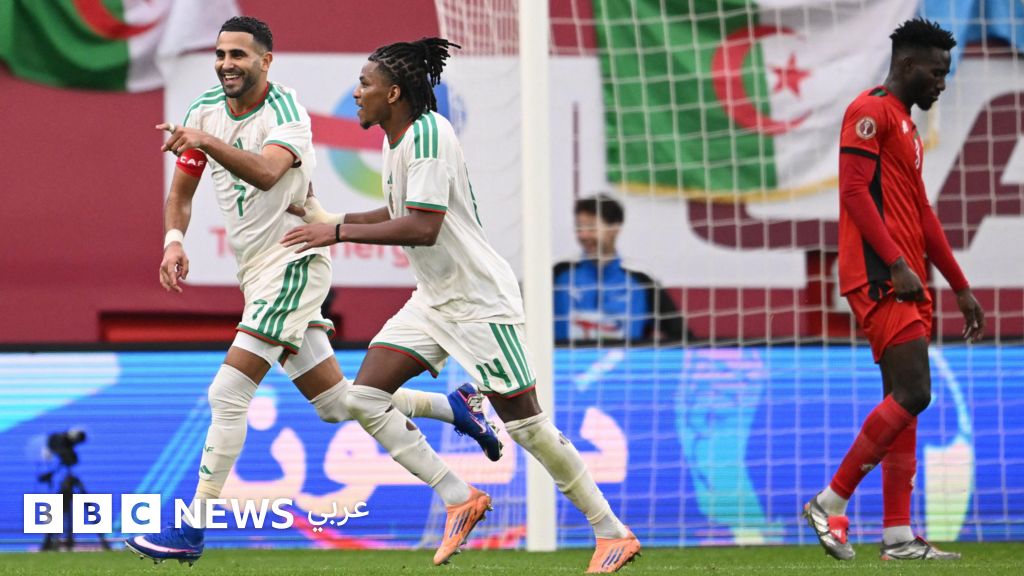 الديربي العربي في الكان ينتهي لصالح الجزائريين بتسجيل ثلاثة أهداف نظيفة، ليحققوا فوزهم الأول على حساب السودان ضمن الجولة الأولى من دور المجموعات 