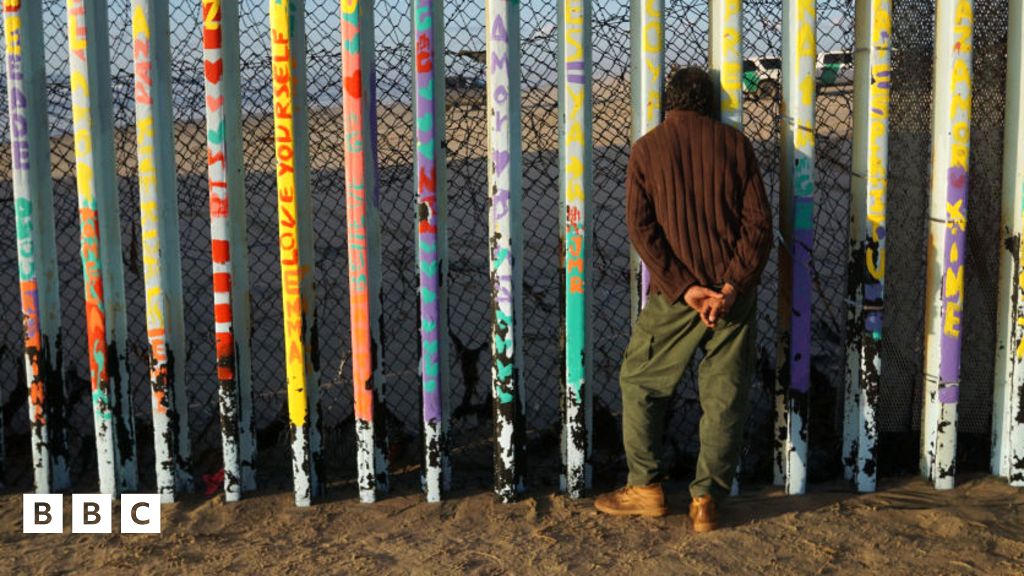 Six famous walls that have made history BBC Newsround