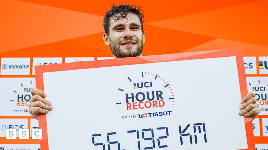 Filippo Ganna breaks the UCI Hour Record timed by Tissot 