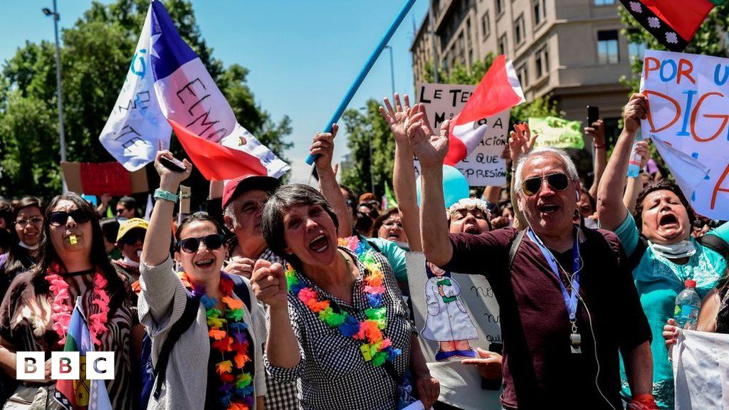 What's happening in Chile? - BBC Newsround