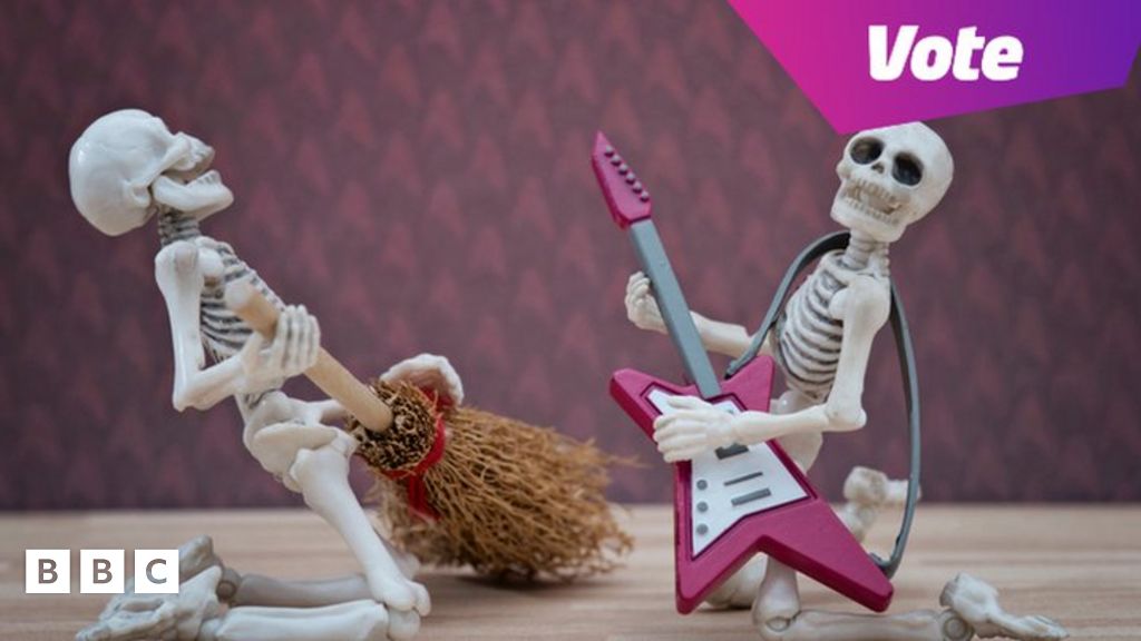 organ-playing-longest-and-slowest-piece-of-music-changes-chord-bbc
