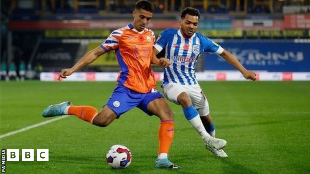 Y Bencampwriaeth Huddersfield Town 0 0 Abertawe BBC Cymru Fyw y-bencampwriaeth-huddersfield-town-0-0-abertawe-bbc-cymru-fyw