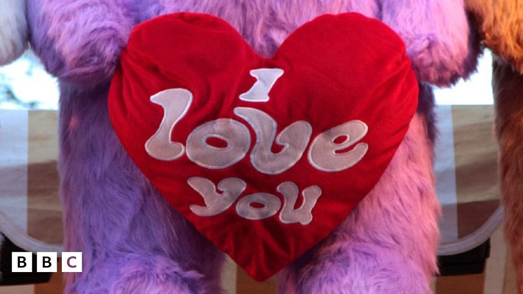 What is Valentine's Day and how did it start? - BBC Newsround