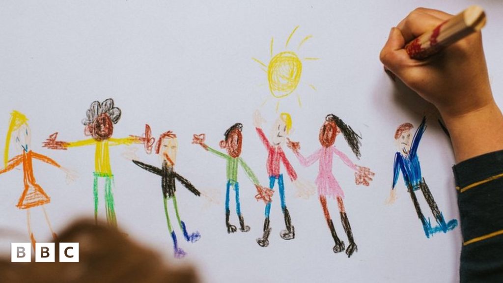 What is colour blindness and how does it affect people? - BBC Newsround