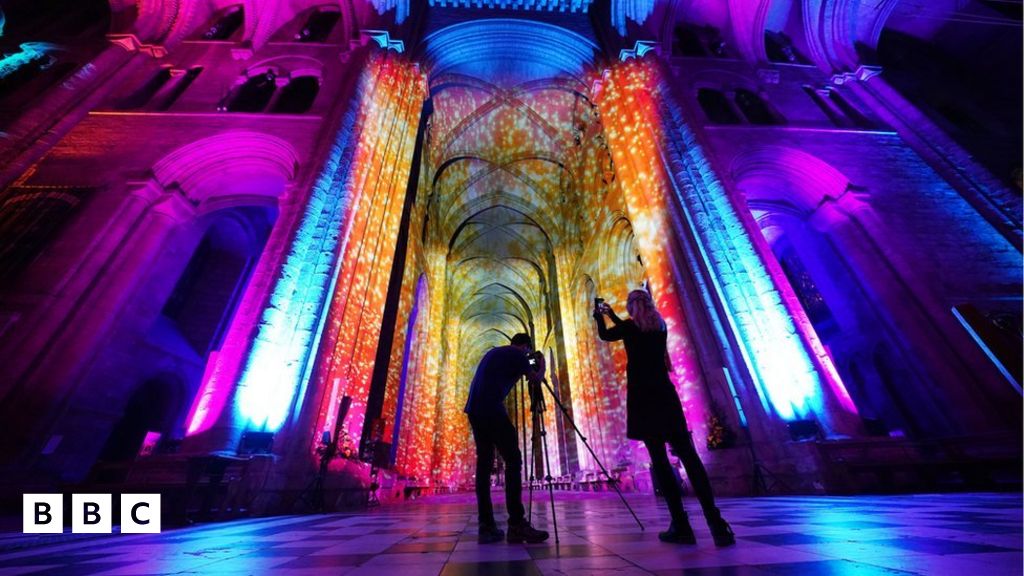 Durham Cathedral Light Show Dazzles Visitors With Science Spectacular ...