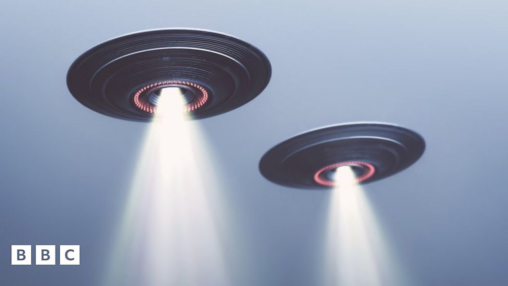 UFOs: US government examines more than 500 UFO reports - BBC Newsround