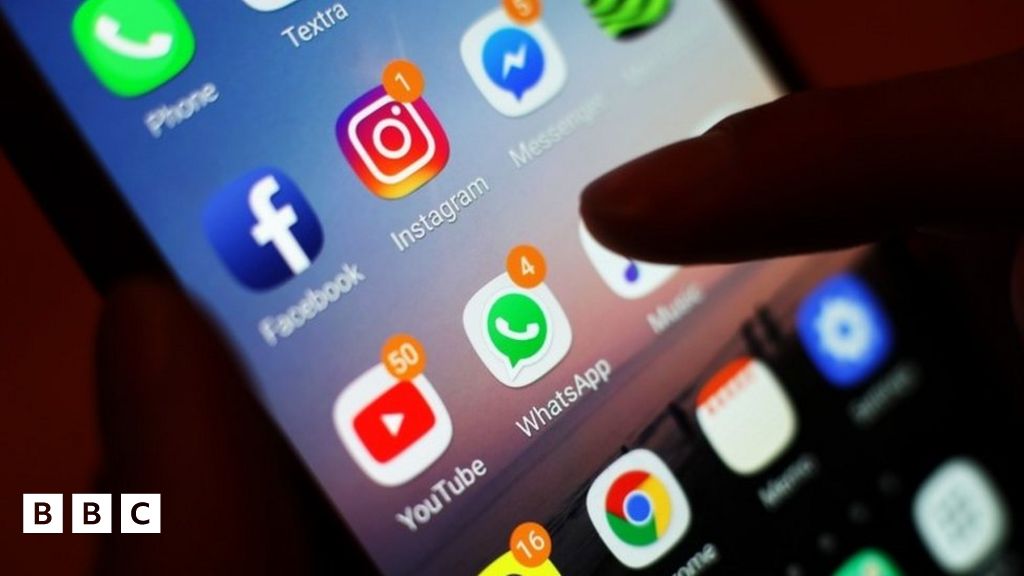 Facebook, Instagram and YouTube: Government could fine social media companies for harmful videos and other content