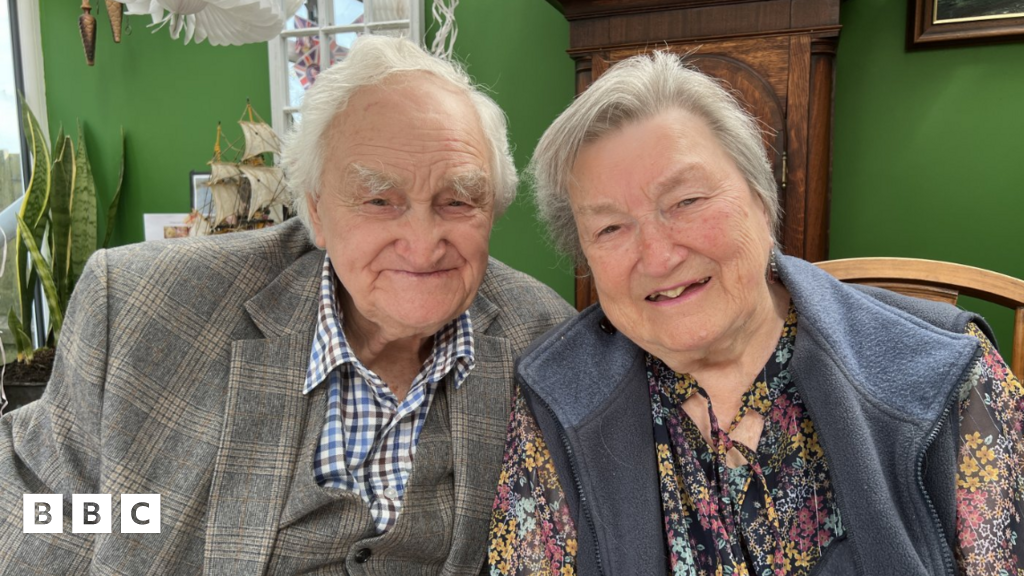 Elderly couple reveals the key to their 70-year marriage