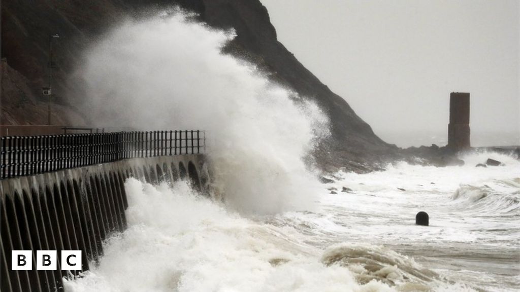 Storm Bella Weather warnings and 100mph winds recorded in UK BBC