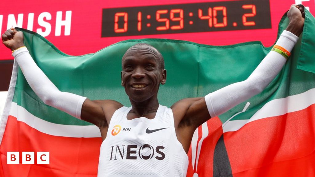 Eliud Kipchoge and six landmark record breakers BBC Newsround