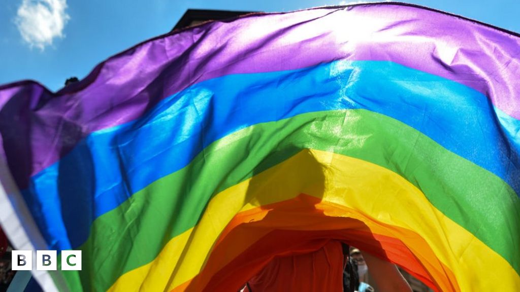 12 LGBT icons from history you should know about - BBC Newsround