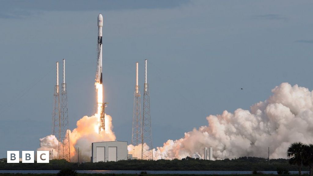 SpaceX Starlink Launch - BBC Newsround