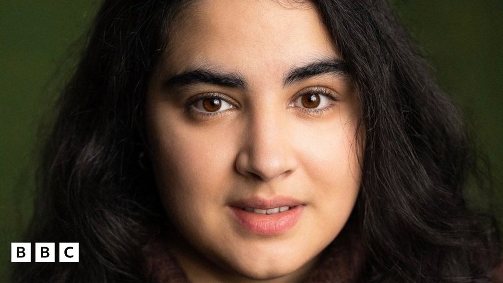 Pum munud gyda'r actores Nia Gandhi – NewsEverything Wales
